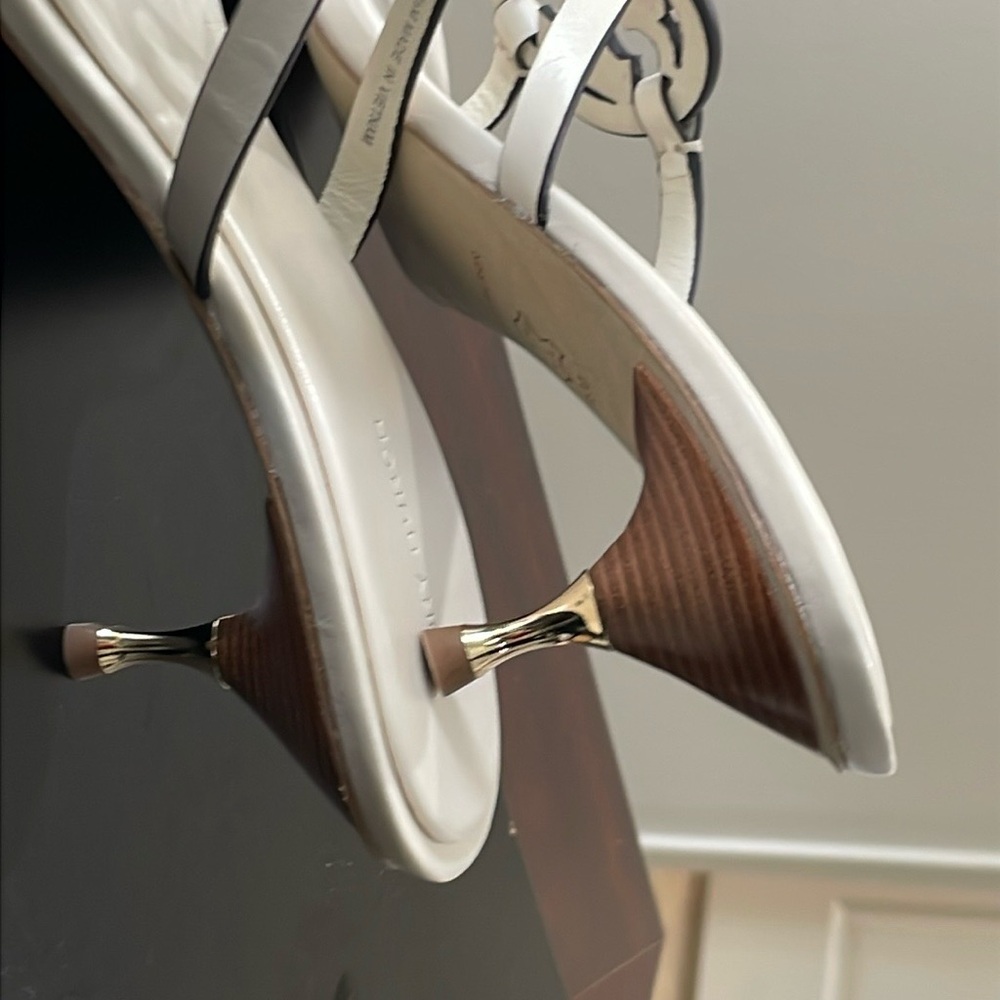 **NIB- Tory Burch - Geo Bombe Miller Never worn- Low Heeled Cream Sandals - Picture 3 of 5